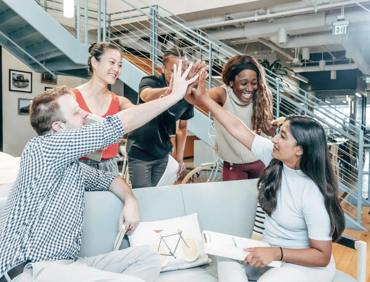 Una agencia de marketing que concreta nuevos clientes como partner ventasxmayor.com.co